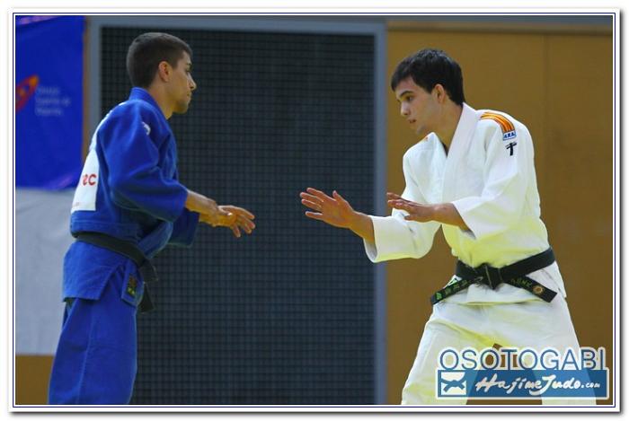 CEU2011 200036